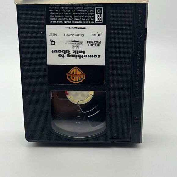 Something to Talk About VHS Tape Vintage 1996 Rated R Julia Roberts - Picture 3 of 3